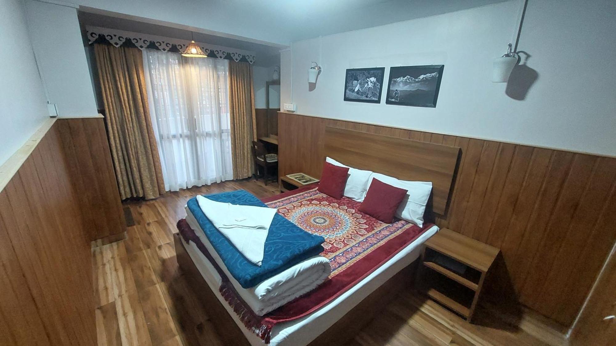 Indivar Homestay Дарджилинг Экстерьер фото